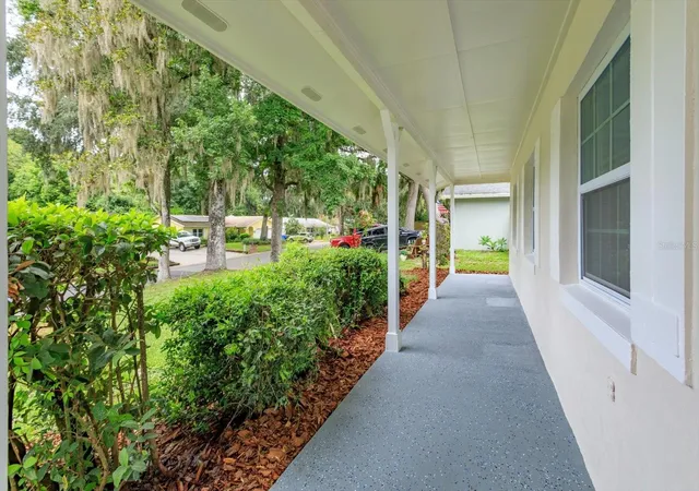 2nd image of 958 Orange Ave, Oviedo, FL 32765 | MLS# O6431264