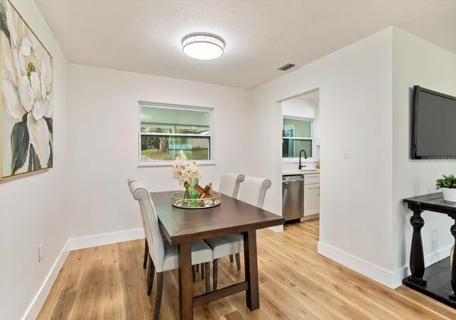 5th image of 958 Orange Ave, Oviedo, FL 32765 | MLS# O6431264