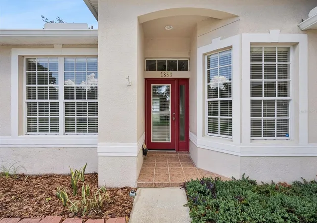 Photo 2 of Sale Pending at 1853 Elfy Ct, Apopka, FL 32712 | MLS# O6431265 | Listing updated on 2026-09-01