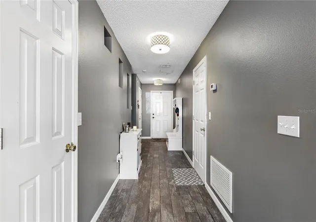 2nd image of 1210 N Fairway Dr #1210, Apopka, FL 32712 | MLS# O6431266