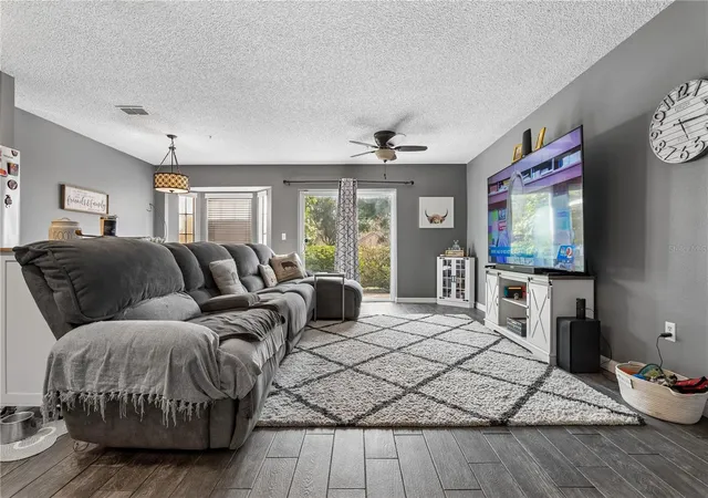 3rd image of 1210 N Fairway Dr #1210, Apopka, FL 32712 | MLS# O6431266