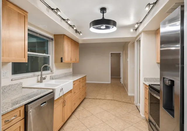 Photo 3 of Single family home for sale at 7640 Village Green Dr, Winter Park, FL 32792 | MLS# O6431278 | Listing updated on 2026-09-24
