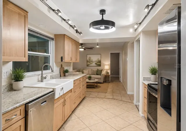 Photo 4 of Single family home for sale at 7640 Village Green Dr, Winter Park, FL 32792 | MLS# O6431278 | Listing updated on 2026-09-24