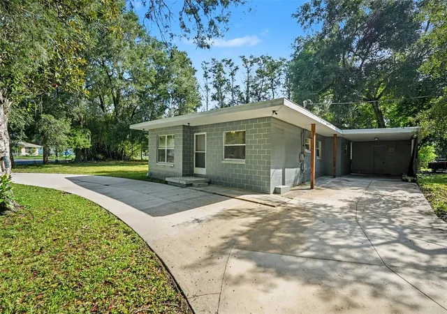 3rd image of 34699 Orchid Pkwy, Dade City, FL 33523 | MLS# TB8536424