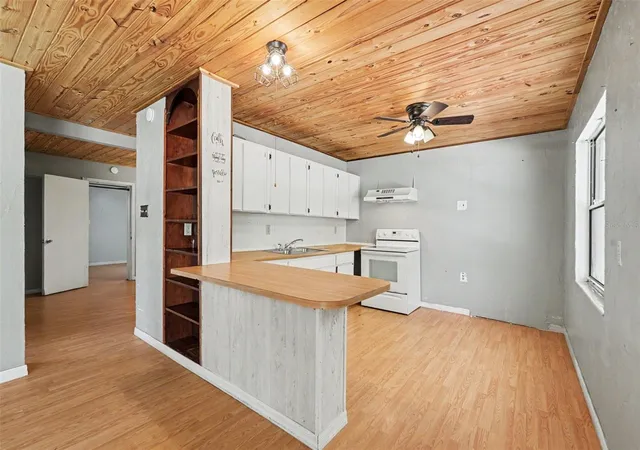 5th image of 34699 Orchid Pkwy, Dade City, FL 33523 | MLS# TB8536424