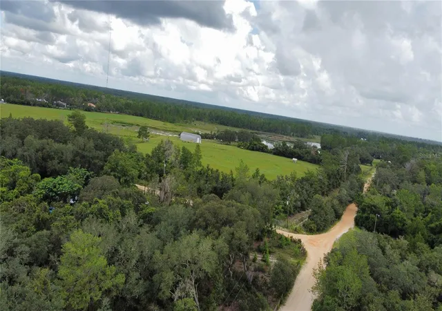 17th image of St Claire Lake Dr, Deland, FL 32720 | MLS# V4950591