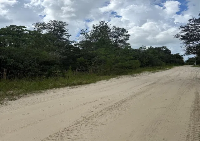 3rd image of St Claire Lake Dr, Deland, FL 32720 | MLS# V4950591