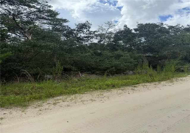 5th image of St Claire Lake Dr, Deland, FL 32720 | MLS# V4950591