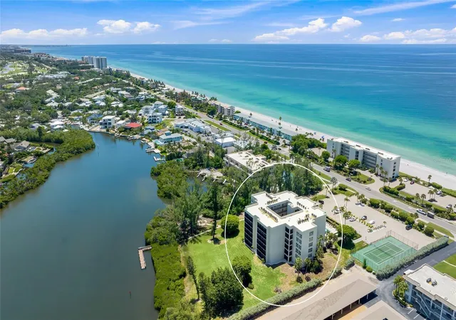 2nd image of 3240 Gulf Of Mexico Dr #B504, Longboat Key, FL 34228 | MLS# A4702237