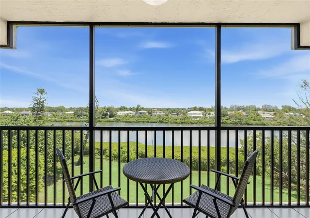 4th image of 3240 Gulf Of Mexico Dr #B504, Longboat Key, FL 34228 | MLS# A4702237