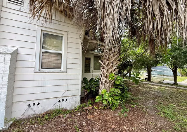 3rd image of 766 51St Ave N, Saint Petersburg, FL 33703 | MLS# TB8536463