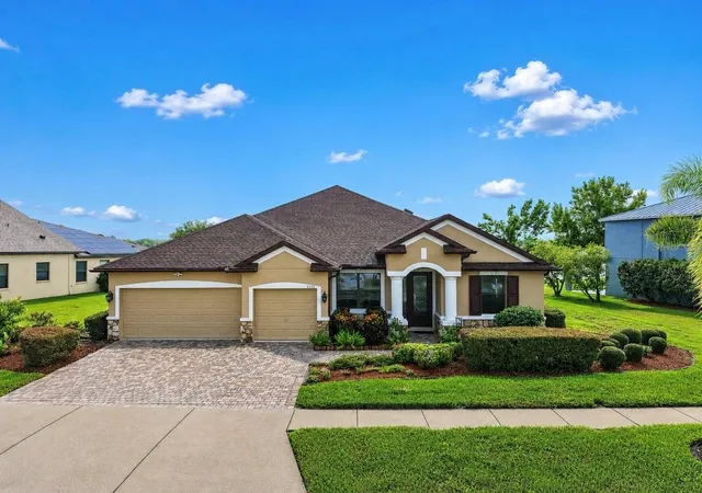 Photo 3 of Sale Pending at 5335 Sandy Shell Dr, Apollo Beach, FL 33572 | MLS# TB8536465 | Listing updated on 2026-09-04