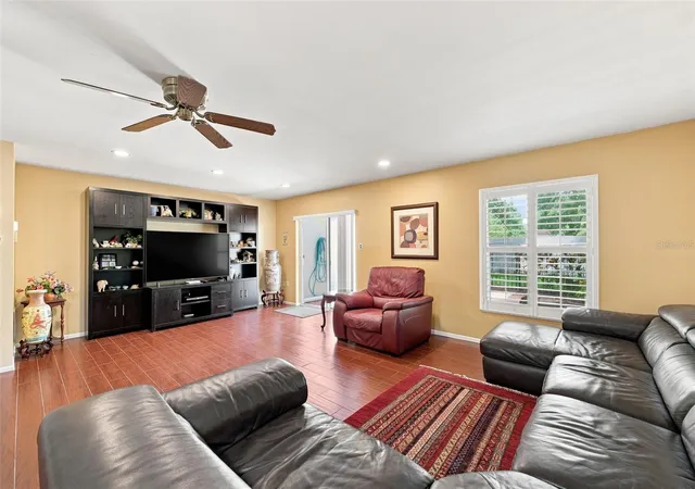 4th image of 2700 Bayshore Blvd #592, Dunedin, FL 34698 | MLS# TB8536505