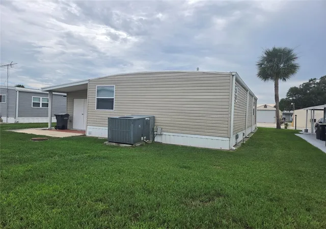 Photo 4 of Manufactured home for sale at 628 Lakeside Ranch Ln, Winter Haven, FL 33881 | MLS# P4939529 | Listing updated on 2026-08-17