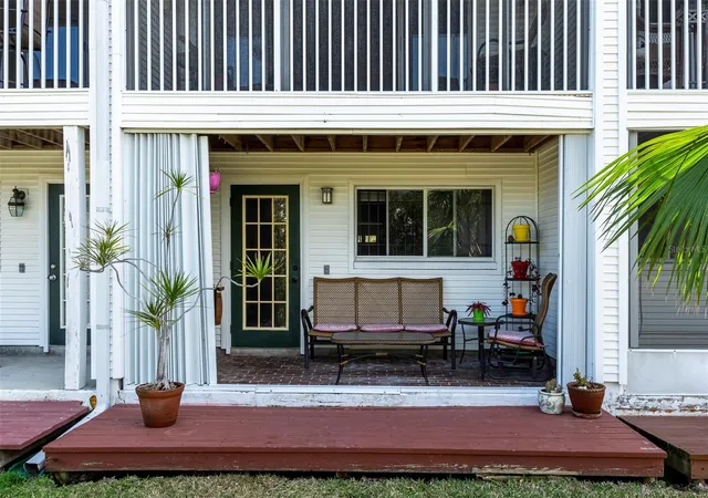 Photo 4 of Townhouse for sale at 9920 Indian Key Trl #29, Seminole, FL 33776 | MLS# TB8536524 | Listing updated on 2026-08-24