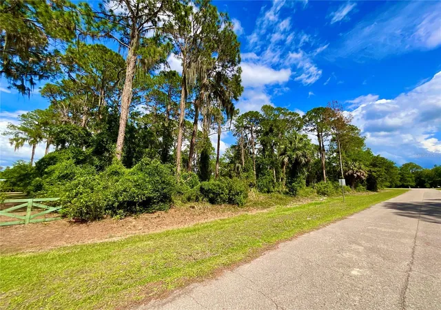 3rd image of 14211 Se 201St Ter, Hawthorne, FL 32640 | MLS# GC542538