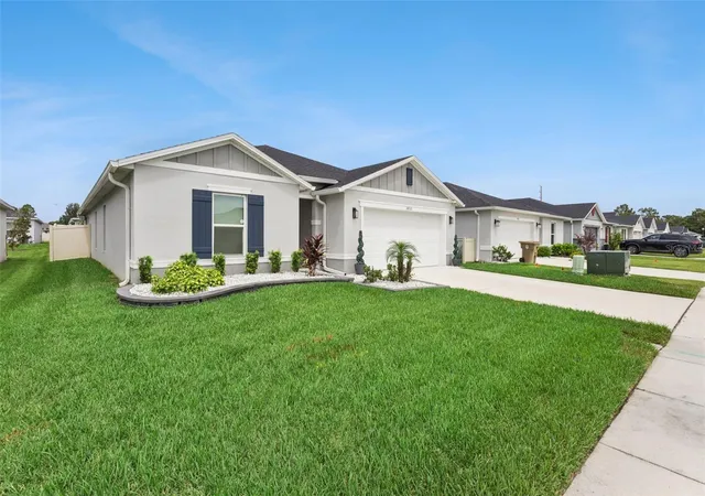 Photo 2 of Single family home for sale at 3832 Pronghorn Dr, Saint Cloud, FL 34772 | MLS# O6431391 | Listing updated on 2026-08-29