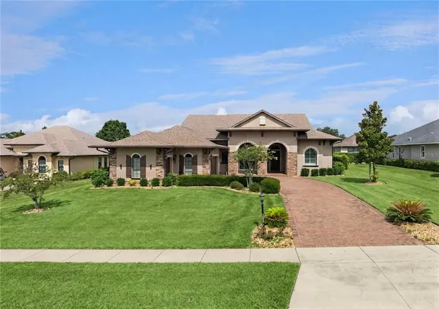 1st image of 39513 Hillrise Ln, Lady Lake, FL 32159 | MLS# G5116147