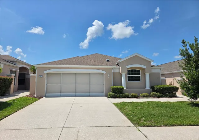 Photo 1 of Single family home for sale at 225 Royal Palm Way, Spring Hill, FL 34608 | MLS# W7888342 | Listing updated on 2026-08-07