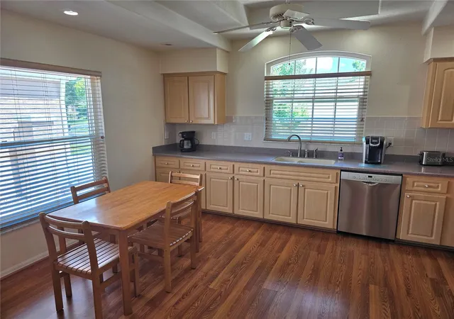 Photo 2 of Single family home for sale at 225 Royal Palm Way, Spring Hill, FL 34608 | MLS# W7888342 | Listing updated on 2026-08-07