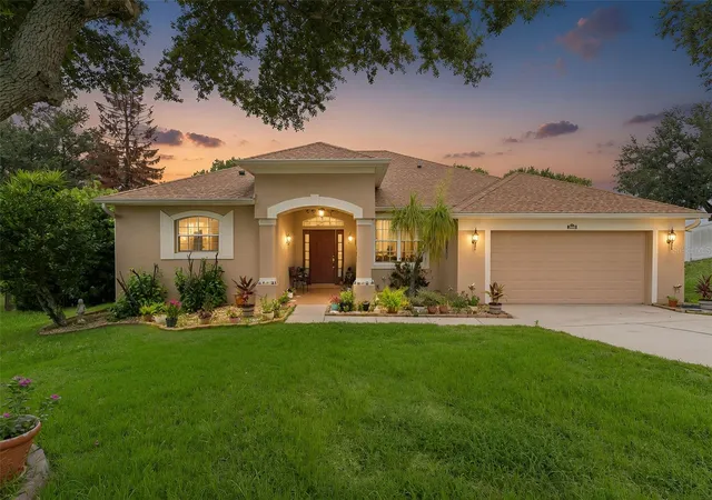 Photo 1 of Single family home for sale at 2660 Ledgemont Ct, Clermont, FL 34711 | MLS# OM729897 | Listing updated on 2026-10-22