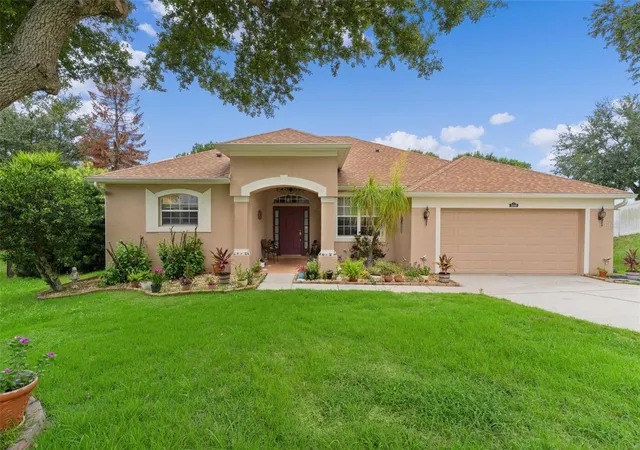 Photo 2 of Single family home for sale at 2660 Ledgemont Ct, Clermont, FL 34711 | MLS# OM729897 | Listing updated on 2026-10-22