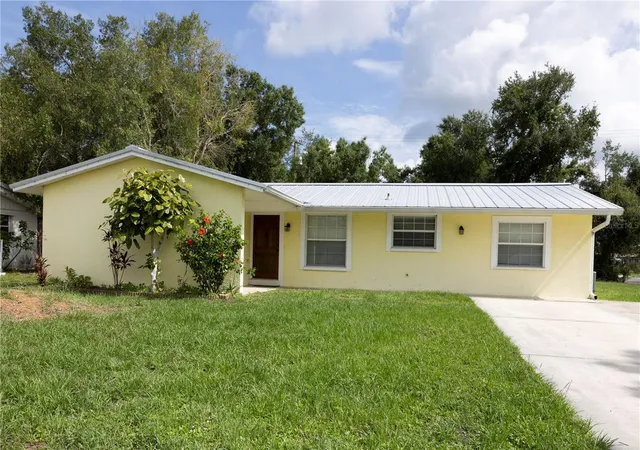 Photo 1 of Single family home for sale at 5333 Duncanwood Dr, Sarasota, FL 34232 | MLS# A4702267 | Listing updated on 2026-09-10
