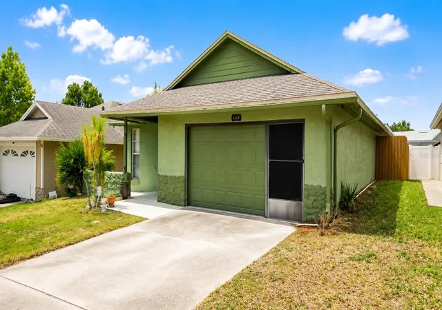 Photo 3 of Single family home for sale at 1350 Palo Alto Ct, Winter Springs, FL 32708 | MLS# O6431416 | Listing updated on 2026-08-29