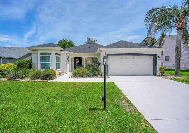 2nd image of 1511 Lavaca Ln, Lady Lake, FL 32159 | MLS# G5116150
