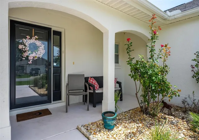5th image of 1511 Lavaca Ln, Lady Lake, FL 32159 | MLS# G5116150