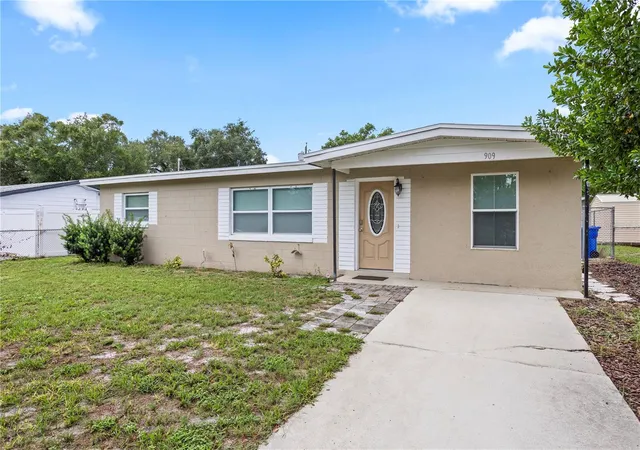2nd image of 909 Ursula St, Ocoee, FL 34761 | MLS# O6431433
