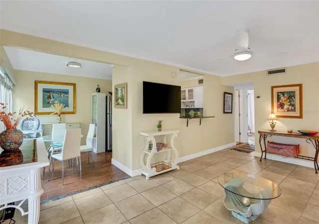 Listing Photo 4 - Condo for sale in building located at 3413 Clark Rd, SARASOTA, FL 34231 - Unit #114