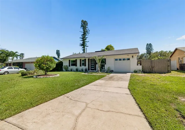 Photo 2 of Single family home for sale at 4185 Whiting Dr Se, Saint Petersburg, FL 33705 | MLS# TB8536604 | Listing updated on 2026-09-04