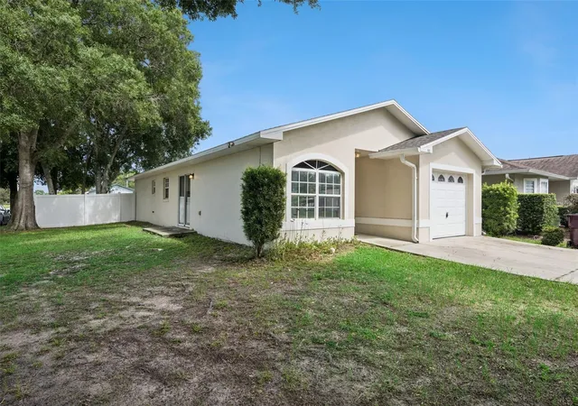 Photo 2 of Single family home for sale at 1601 Wyoming Ave, Saint Cloud, FL 34769 | MLS# O6431441 | Listing updated on 2026-08-20