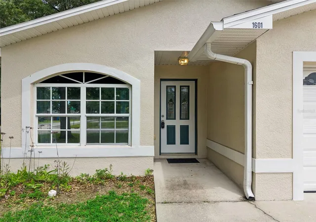 Photo 3 of Single family home for sale at 1601 Wyoming Ave, Saint Cloud, FL 34769 | MLS# O6431441 | Listing updated on 2026-08-20