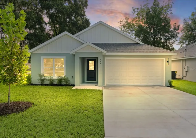 1st image of 768 Powell St, Wildwood, FL 34785 | MLS# OM729904