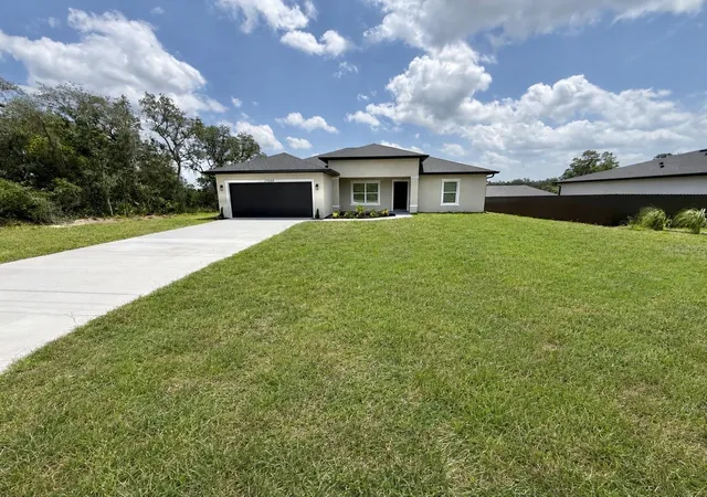 Photo 2 of Single family home for sale at 17229 Sw 42nd Terrace, Ocala, FL 34473 | MLS# S5155189 | Listing updated on 2026-08-24