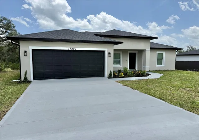 Photo 3 of Single family home for sale at 17229 SW 42nd Terrace, Ocala, FL 34473 | MLS# S5155189 | Listing updated on 2026-08-24