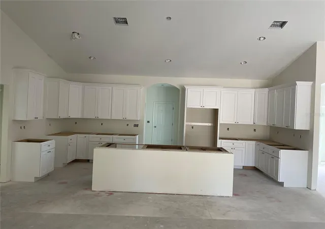 3rd image of 12185 Sw 98Th St, Dunnellon, FL 34432 | MLS# O6431491