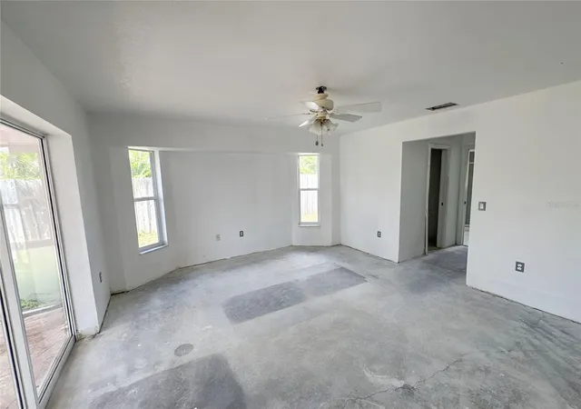 5th image of 5431 S Cranberry Blvd, North Port, FL 34286 | MLS# C7529311