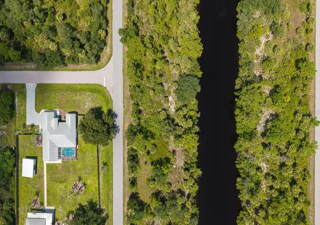 5th image of 14312 Mc Clellan Ave, Port Charlotte, FL 33953 | MLS# A4702294