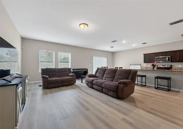 5th image of 2610 Flicker Cvs, Sanford, FL 32773 | MLS# O6431519