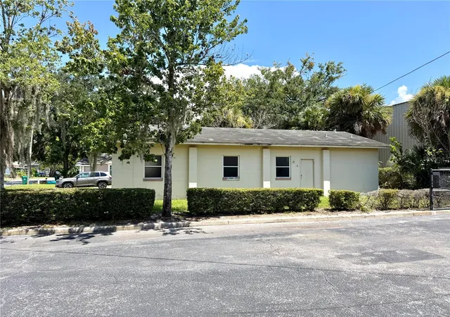 Photo 4 of Single family home for sale at 844 Klondike St, Winter Garden, FL 34787 | MLS# O6431531 | Listing updated on 2026-08-19