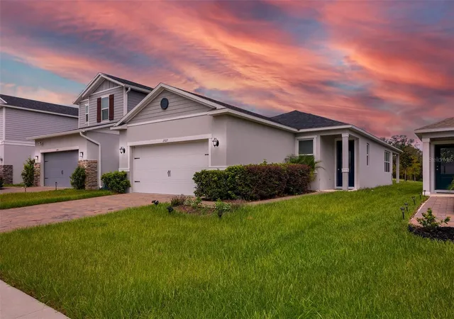 Photo 2 of Single family home for sale at 2927 Sanctuary Dr, Clermont, FL 34714 | MLS# O6431549 | Listing updated on 2026-08-23