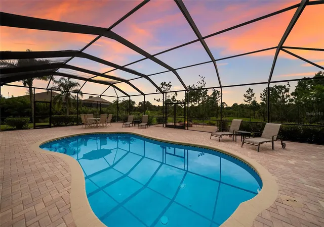 3rd image of 23327 Red Robin Pl, Bradenton, FL 34202 | MLS# A4702311