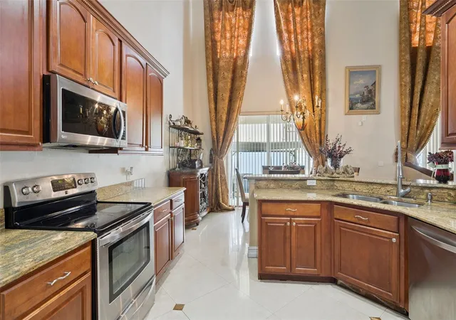 Photo 5 of Single family home for sale at 331 Ashburton Way, Kissimmee, FL 34758 | MLS# O6431564 | Listing updated on 2026-08-22
