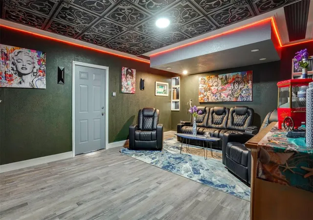 4th image of 2741 Parma St, Sarasota, FL 34231 | MLS# A4702315