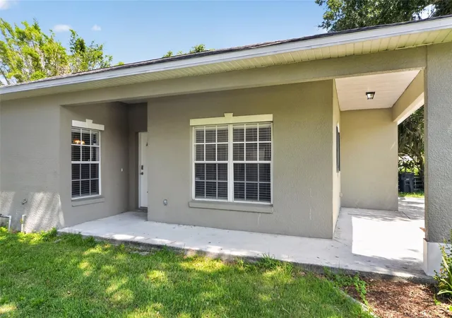 Photo 4 of Single family home for sale at 300 S Woodland St, Winter Garden, FL 34787 | MLS# O6431568 | Listing updated on 2026-09-01