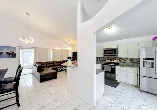 2nd image of 3549 Spring Land Dr, Orlando, FL 32818 | MLS# O6431585
