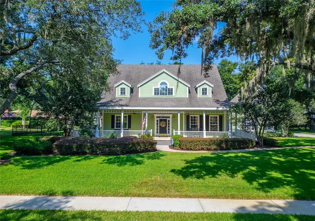 Photo 1 of Single family home for sale at 2928 Chelsea Woods Dr, Valrico, FL 33596 | MLS# TB8536733 | Listing updated on 2026-10-09